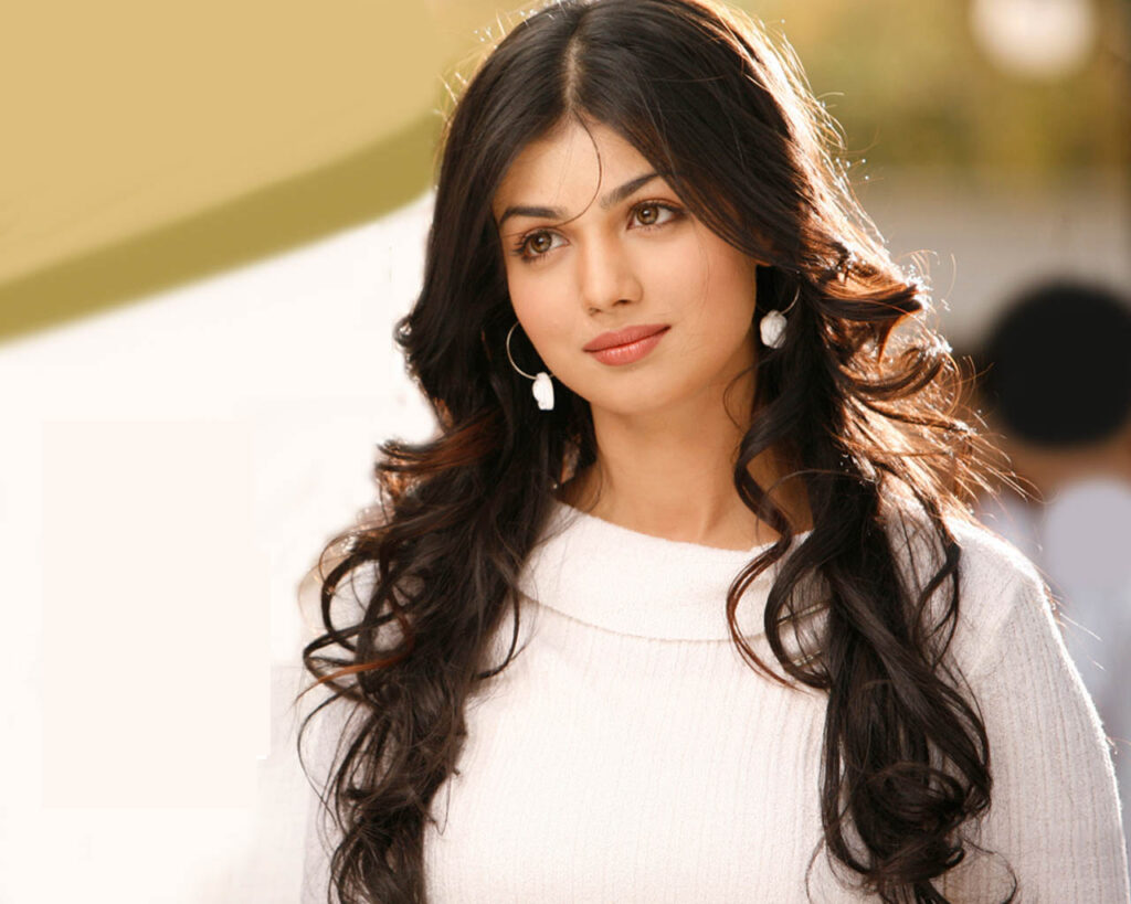 ayesha takia